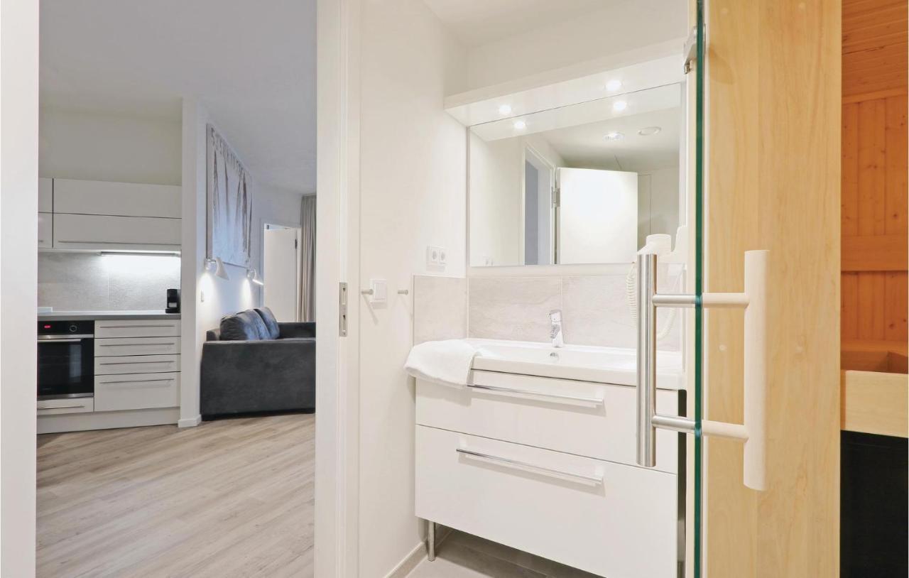 2 Bedroom Stunning Apartment In Luebeck Travemuende Exterior photo